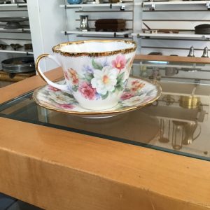 Tea Cup & Saucer Set