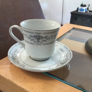 Tea Cup & Saucer Set